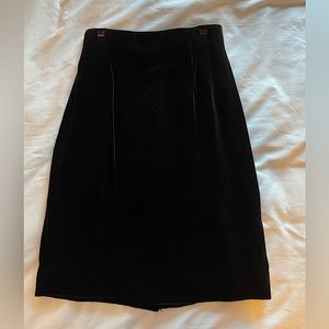 Dana Buchman Brown Velvet Skirt